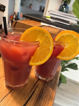 passage 84 hotel and cafe