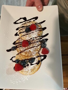 passage 84 hotel and cafe