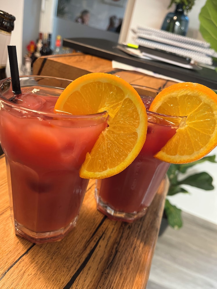 passage 84 hotel and cafe