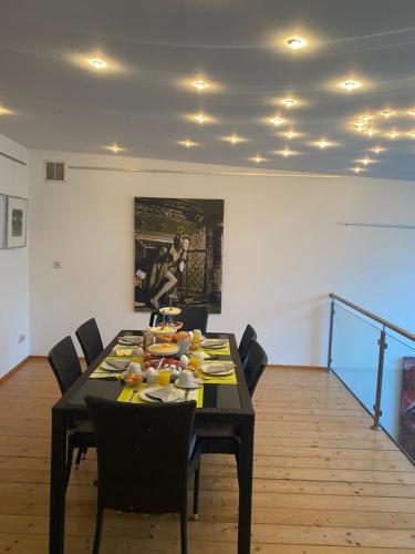 passage 84 hotel and cafe