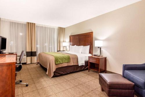 comfort inn and suites omaha central