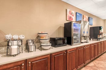 comfort inn and suites omaha central