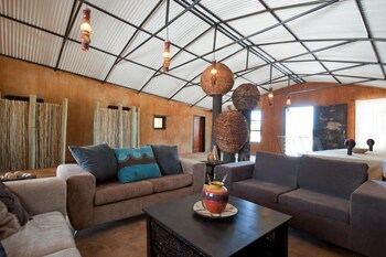 Ongula Village Homestead Lodge,Ondangwa>>Omupumba,3 star