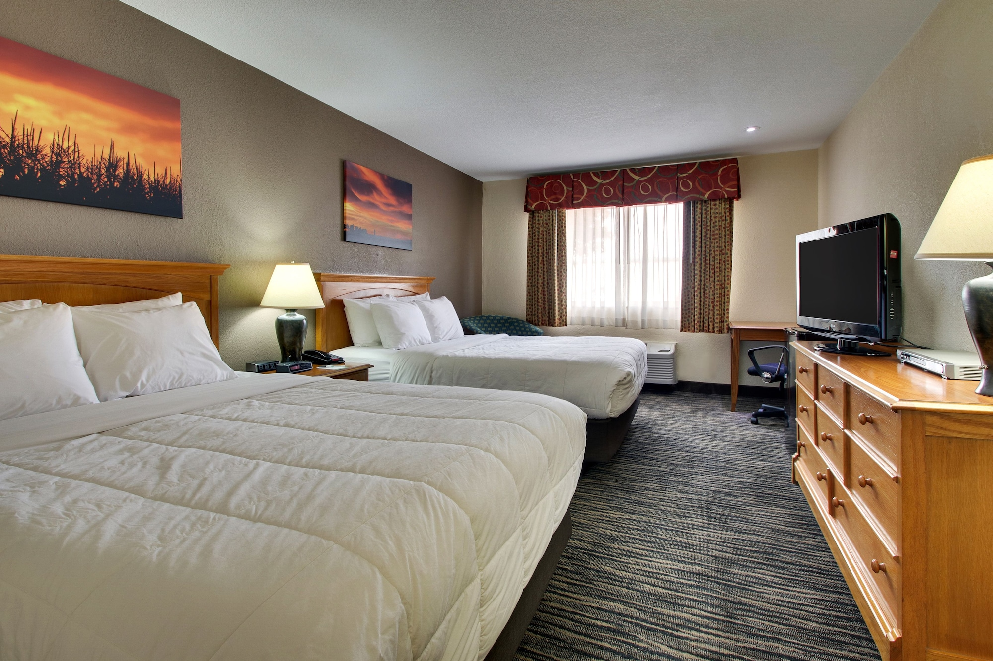 everspring inn and suites