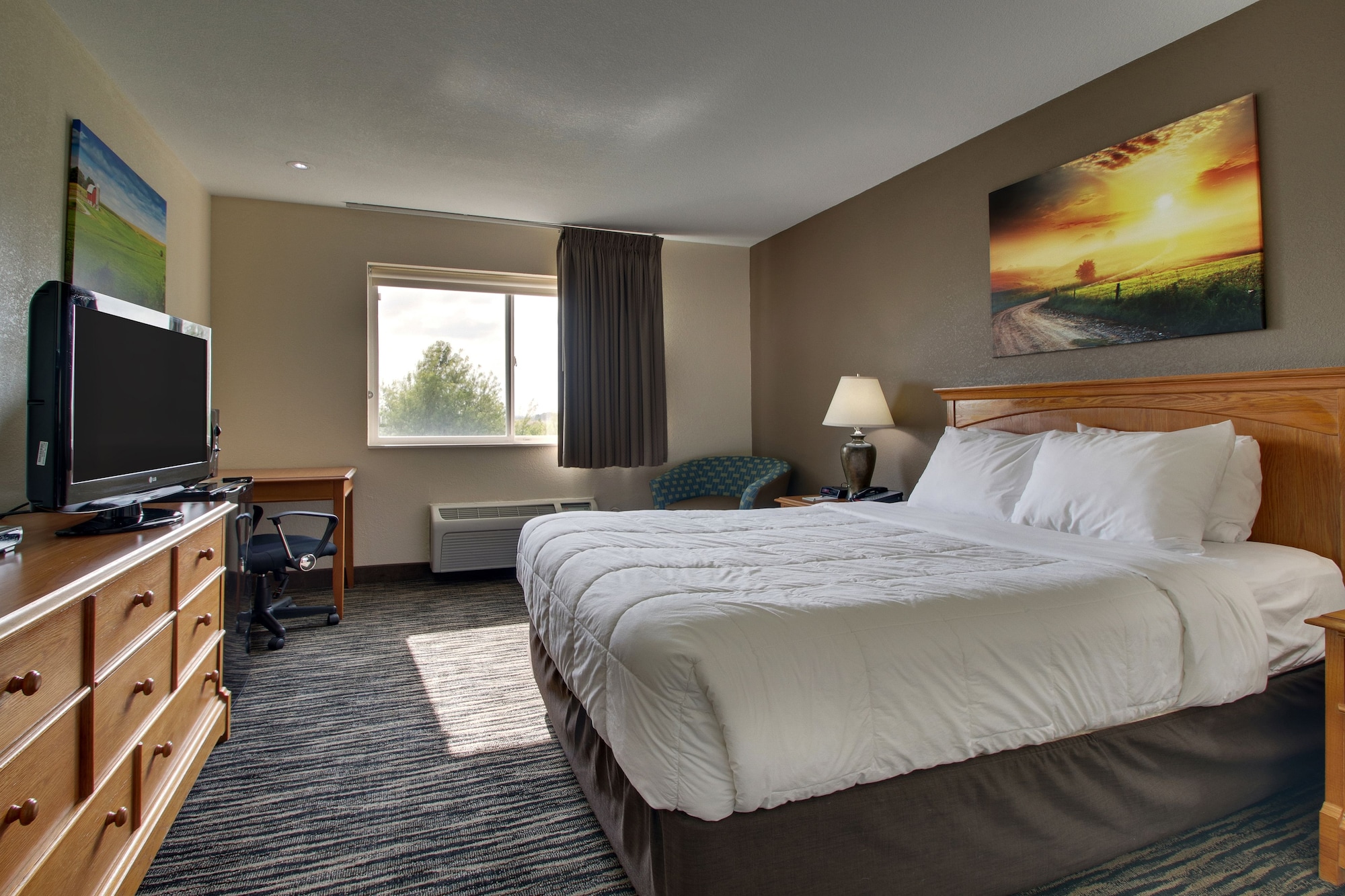 everspring inn and suites