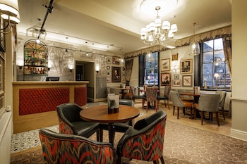 Wynnstay Hotel, Oswestry, Shropshire,Oswestry>>Chester,4 star