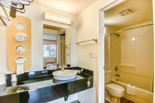 motel 6 stockton ca charter way west