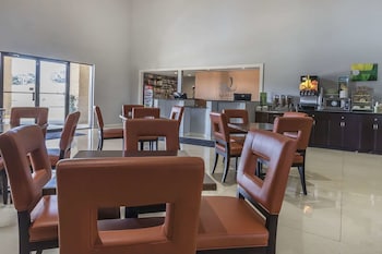 quality inn and suites stuttgart north