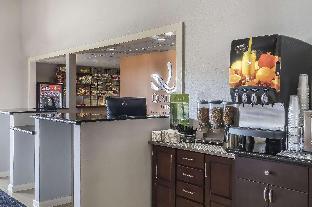 quality inn and suites stuttgart north