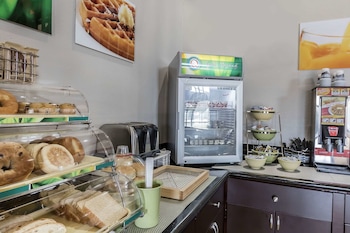 quality inn and suites stuttgart north