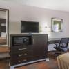 quality inn and suites stuttgart north