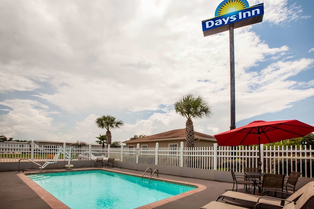 Days Inn By Wyndham Sulphur La,Lake Charles>>Carlyss,2 star