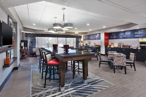 hampton inn columbus delaware i 71 north