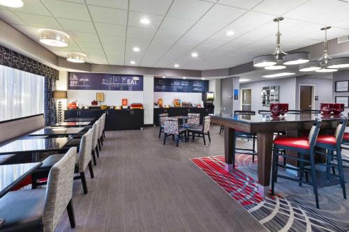 hampton inn columbus delaware i 71 north