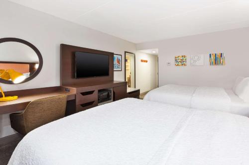 hampton inn columbus delaware i 71 north