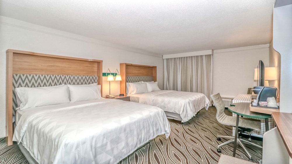 holiday inn resort oceanfront at surfside beach by ihg