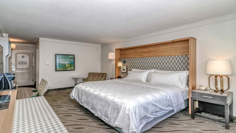 holiday inn resort oceanfront at surfside beach by ihg