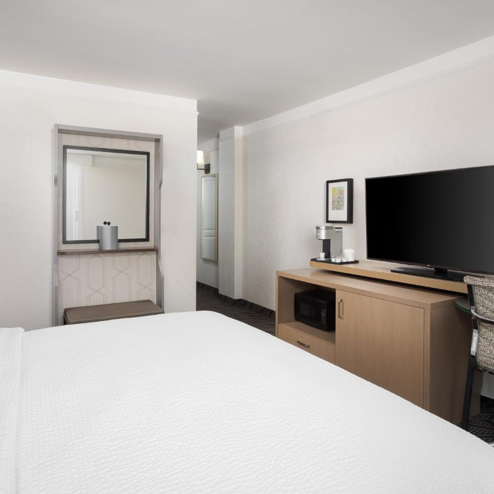 holiday inn resort oceanfront at surfside beach by ihg