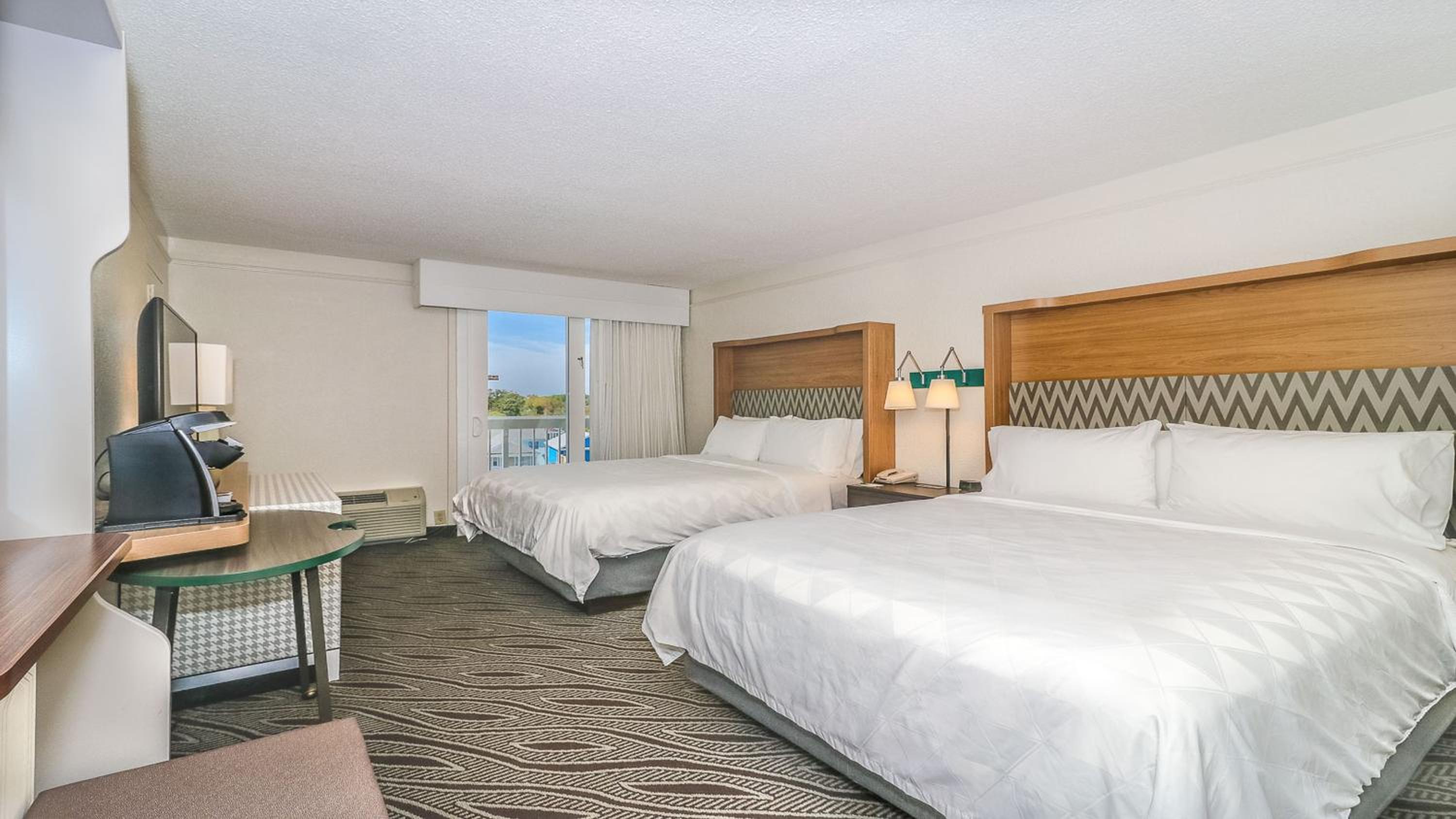 holiday inn resort oceanfront at surfside beach by ihg