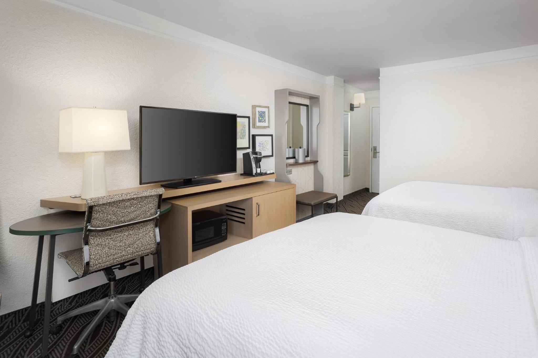 holiday inn resort oceanfront at surfside beach by ihg