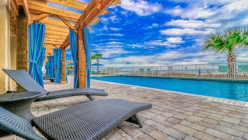 Holiday Inn Resort Oceanfront At Surfside Beach By Ihg,Myrtle Beach>>Horry County,3 star