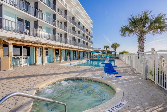 holiday inn resort oceanfront at surfside beach by ihg