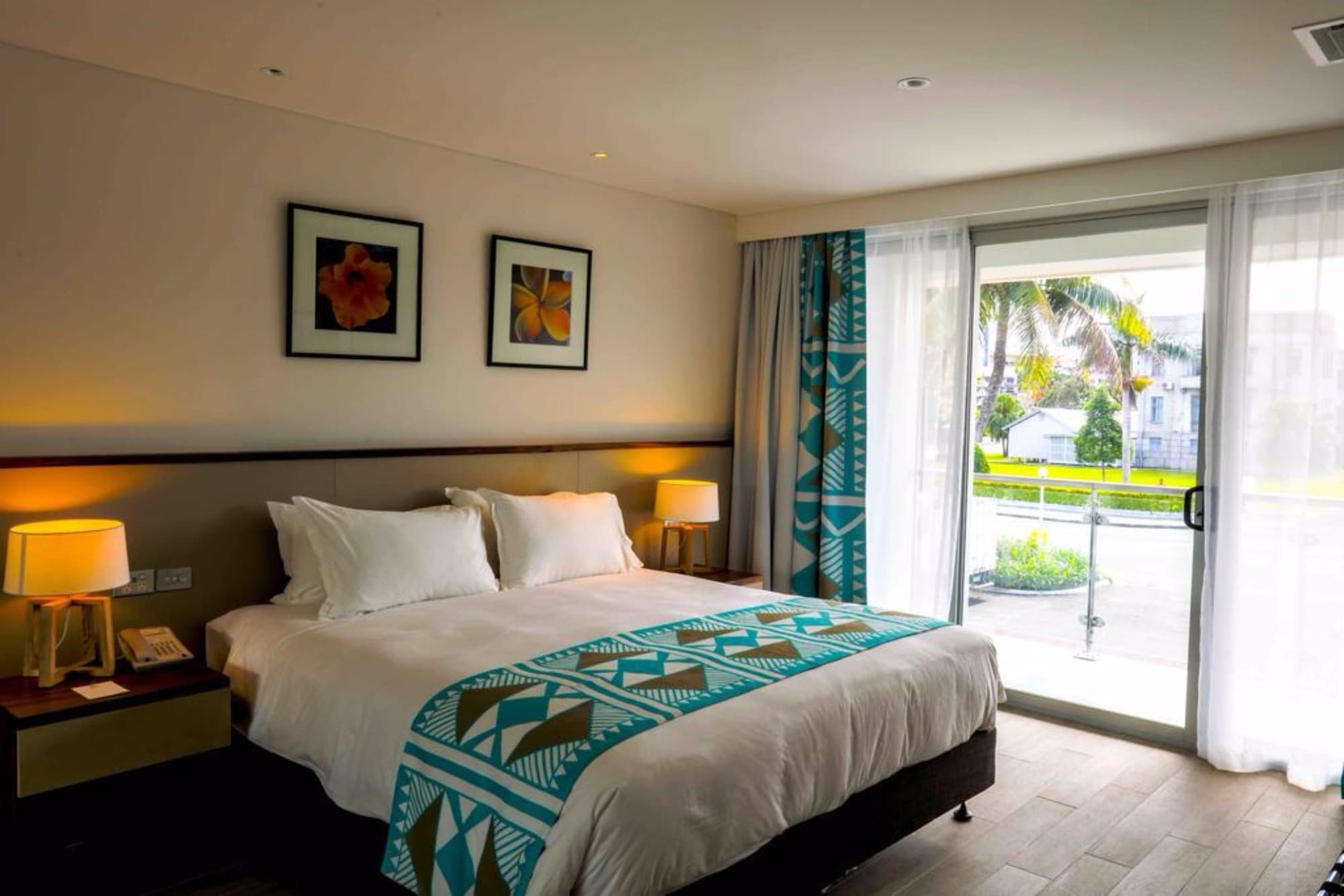 holiday inn suva by ihg