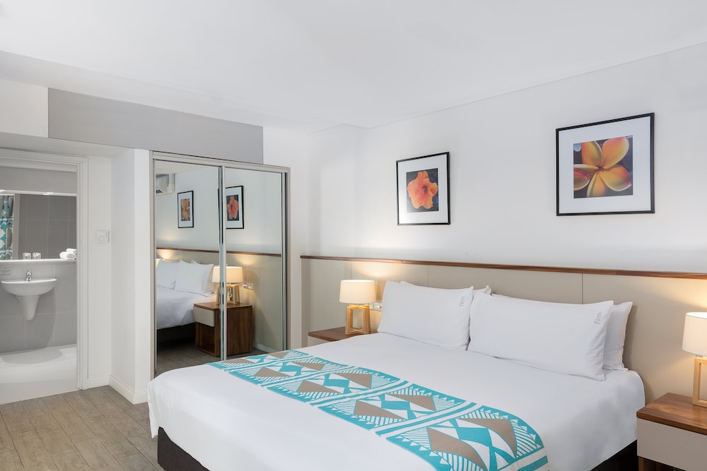 holiday inn suva by ihg