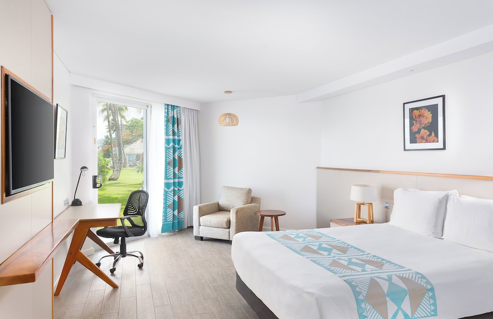 holiday inn suva by ihg