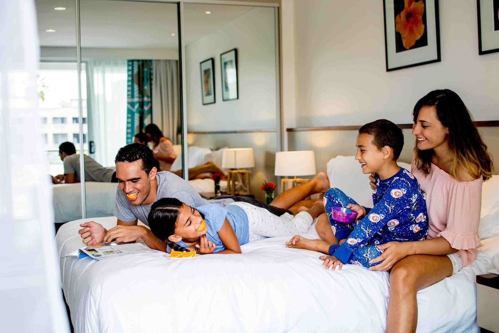 holiday inn suva by ihg