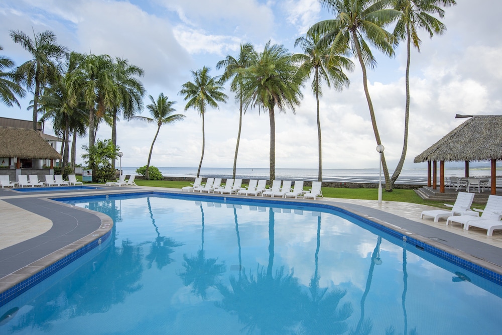 holiday inn suva by ihg