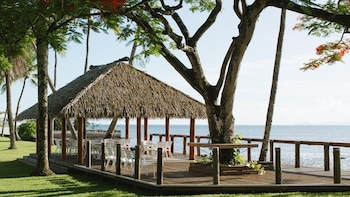holiday inn suva by ihg