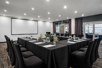 holiday inn suva by ihg