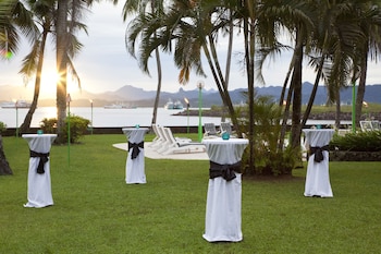 Holiday Inn Suva By Ihg,Suva>>Fiji,4 star