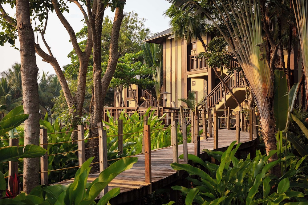 indura beach and golf resort curio collection by hilton