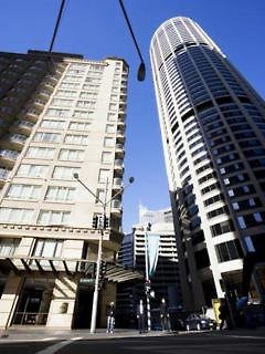 mantra 2 bond street sydney