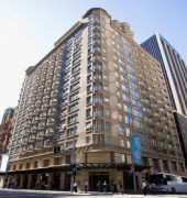 mantra 2 bond street sydney