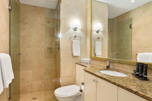 mantra 2 bond street sydney