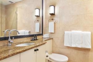 mantra 2 bond street sydney