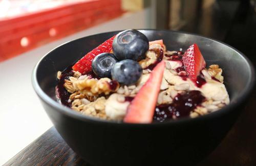 mantra 2 bond street sydney