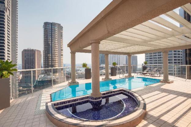 mantra 2 bond street sydney