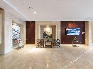 borrman hotel jinan yijia exhibition center laotun metro station