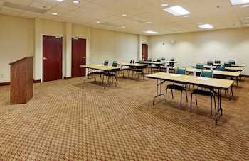 holiday inn express hotel and suites sylacauga by ihg