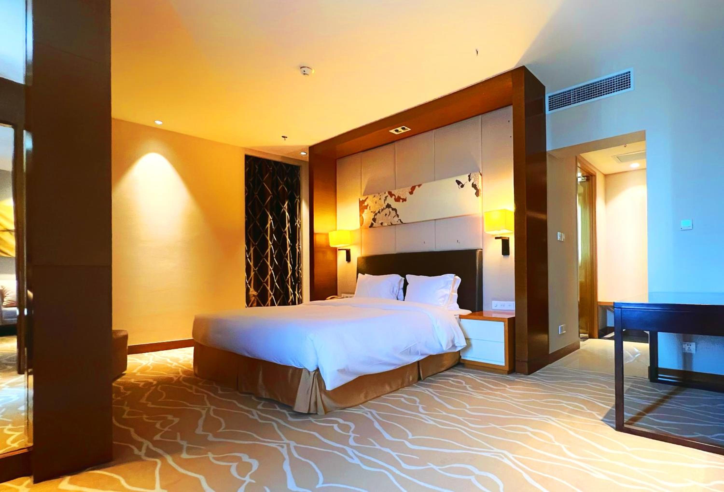holiday inn panjin aqua city by ihg
