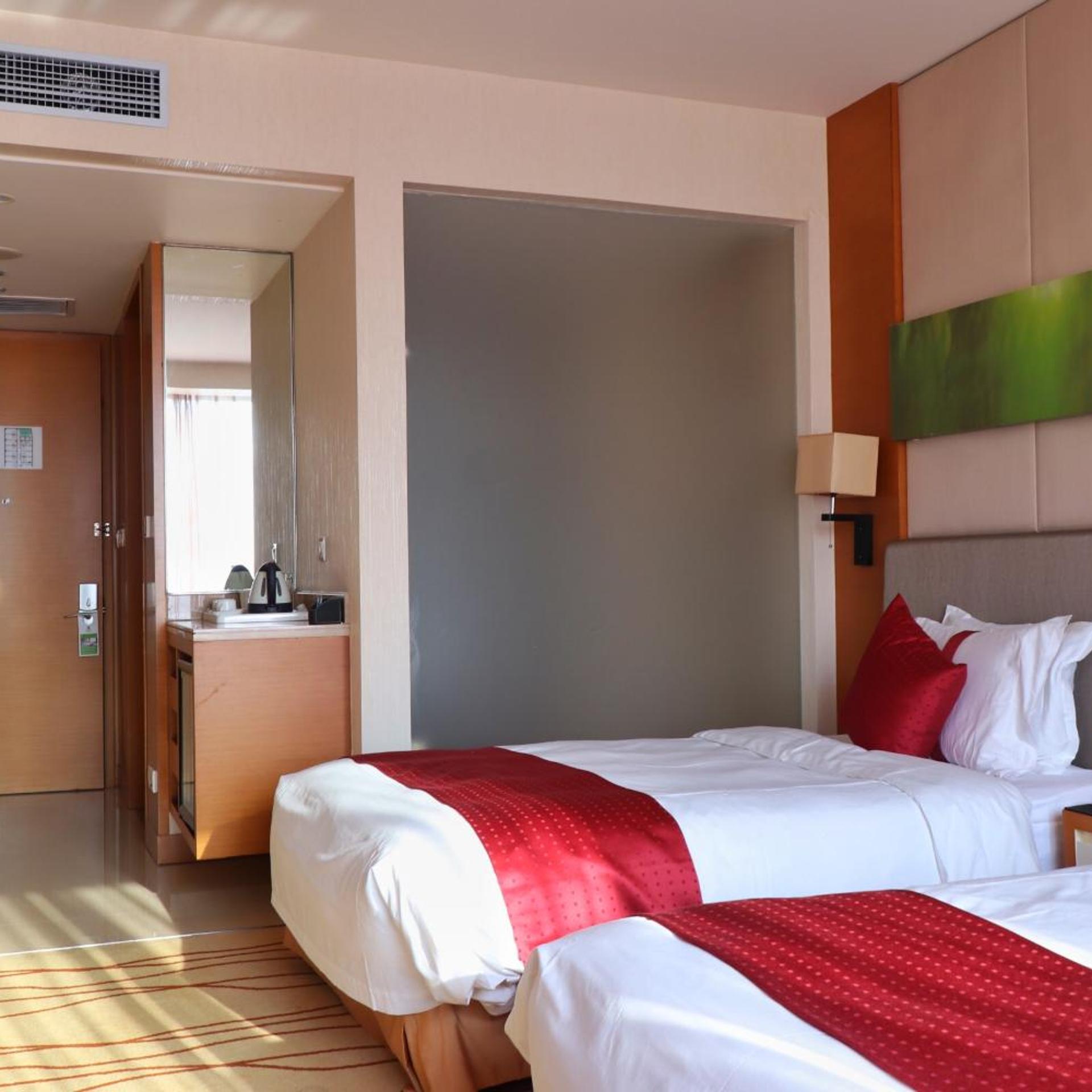 holiday inn panjin aqua city by ihg