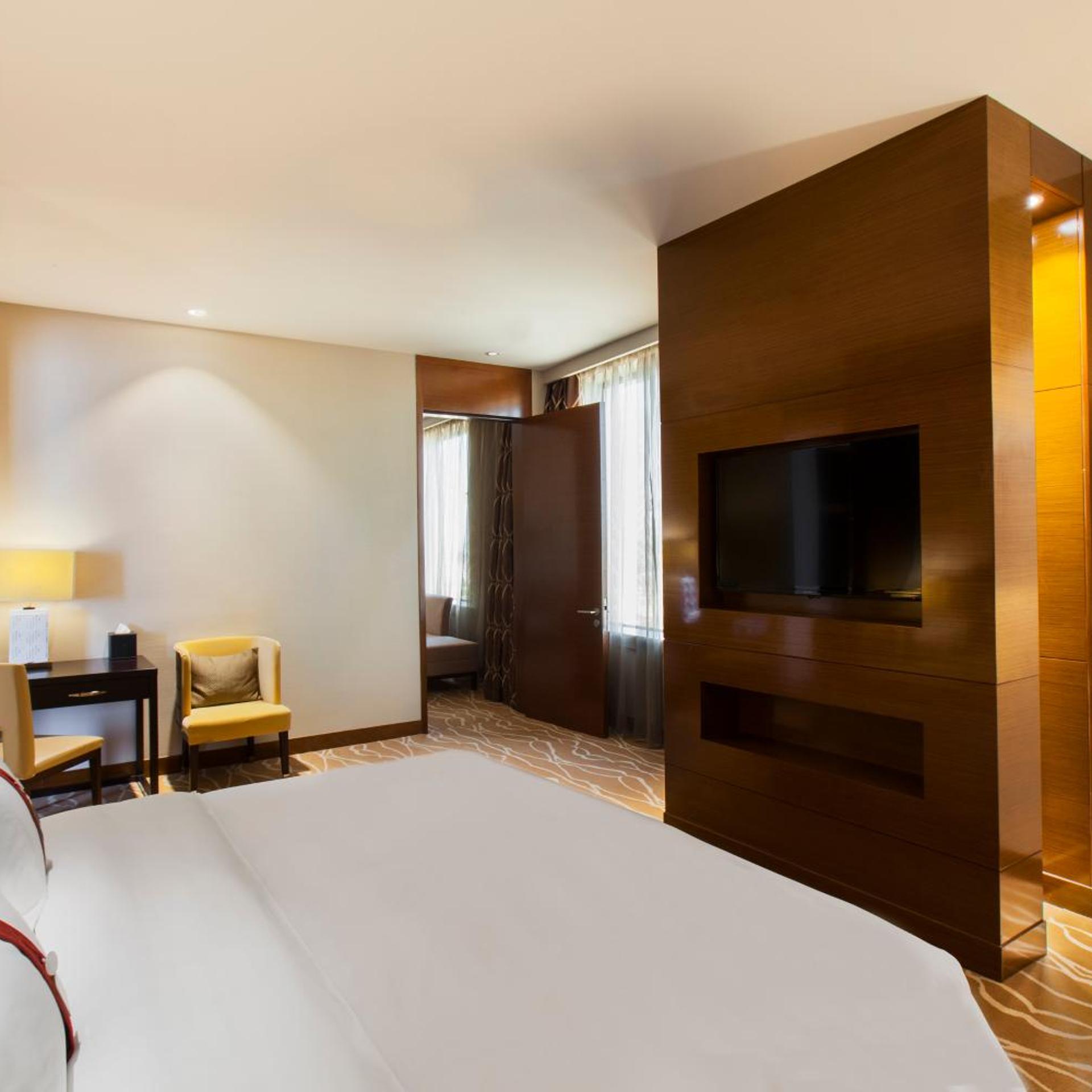 holiday inn panjin aqua city by ihg