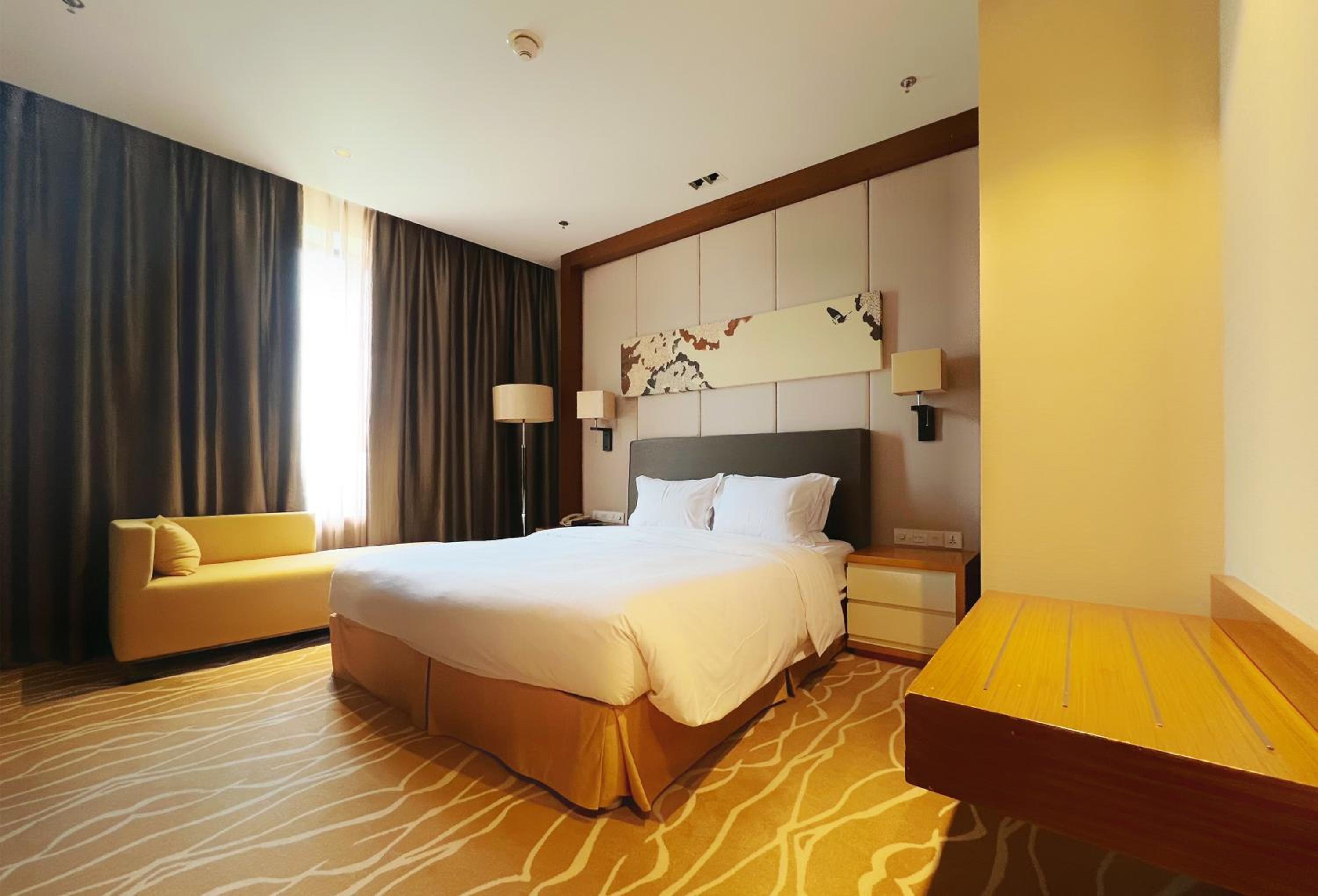 holiday inn panjin aqua city by ihg