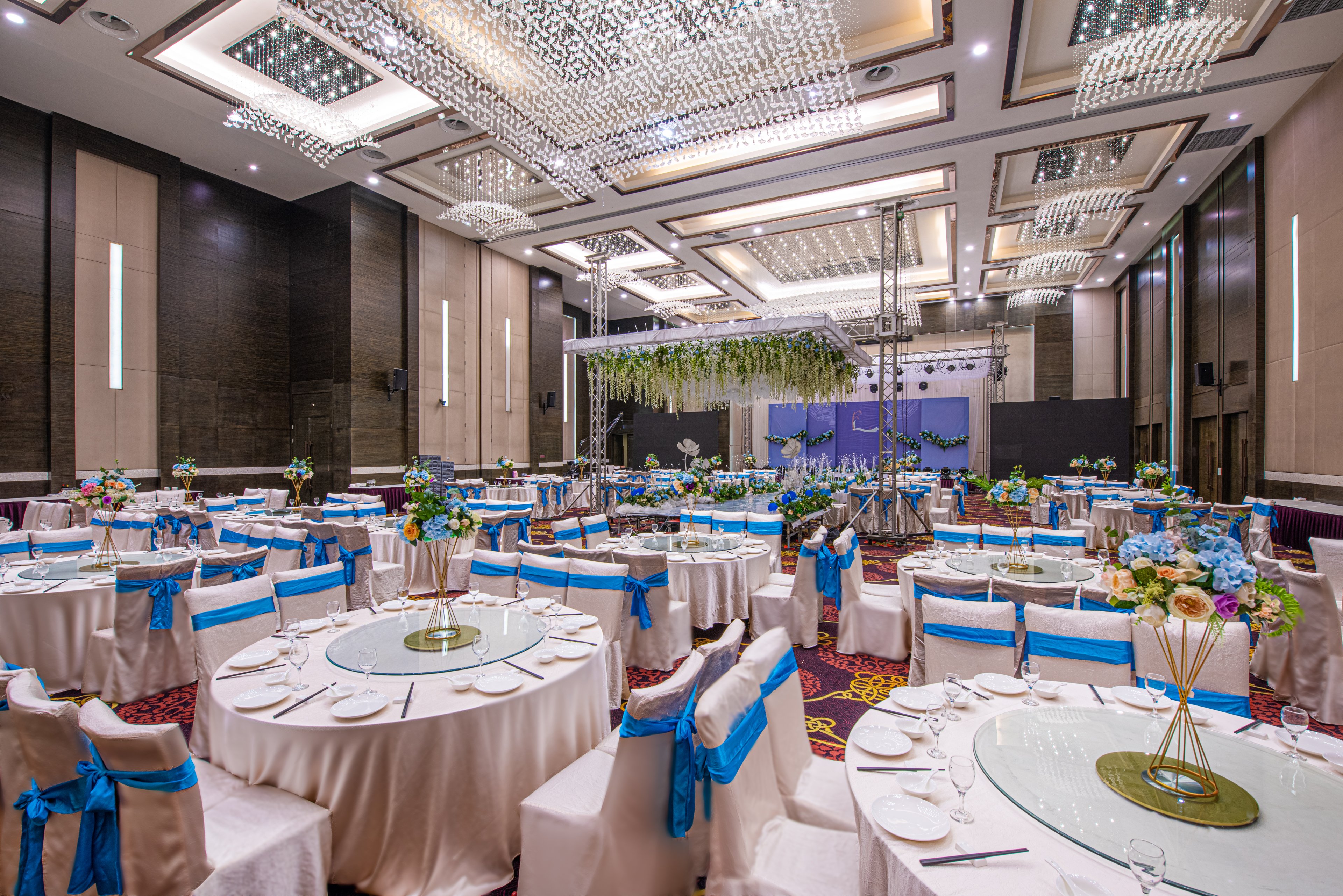 holiday inn panjin aqua city by ihg