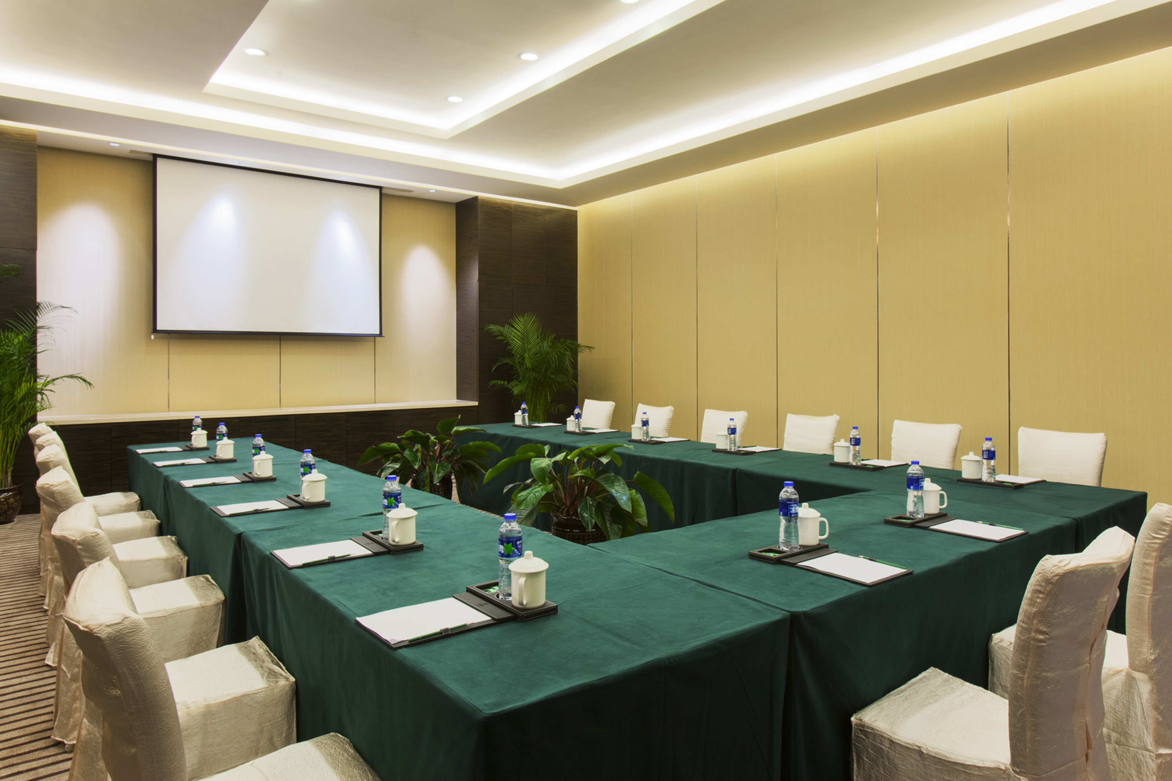holiday inn panjin aqua city by ihg