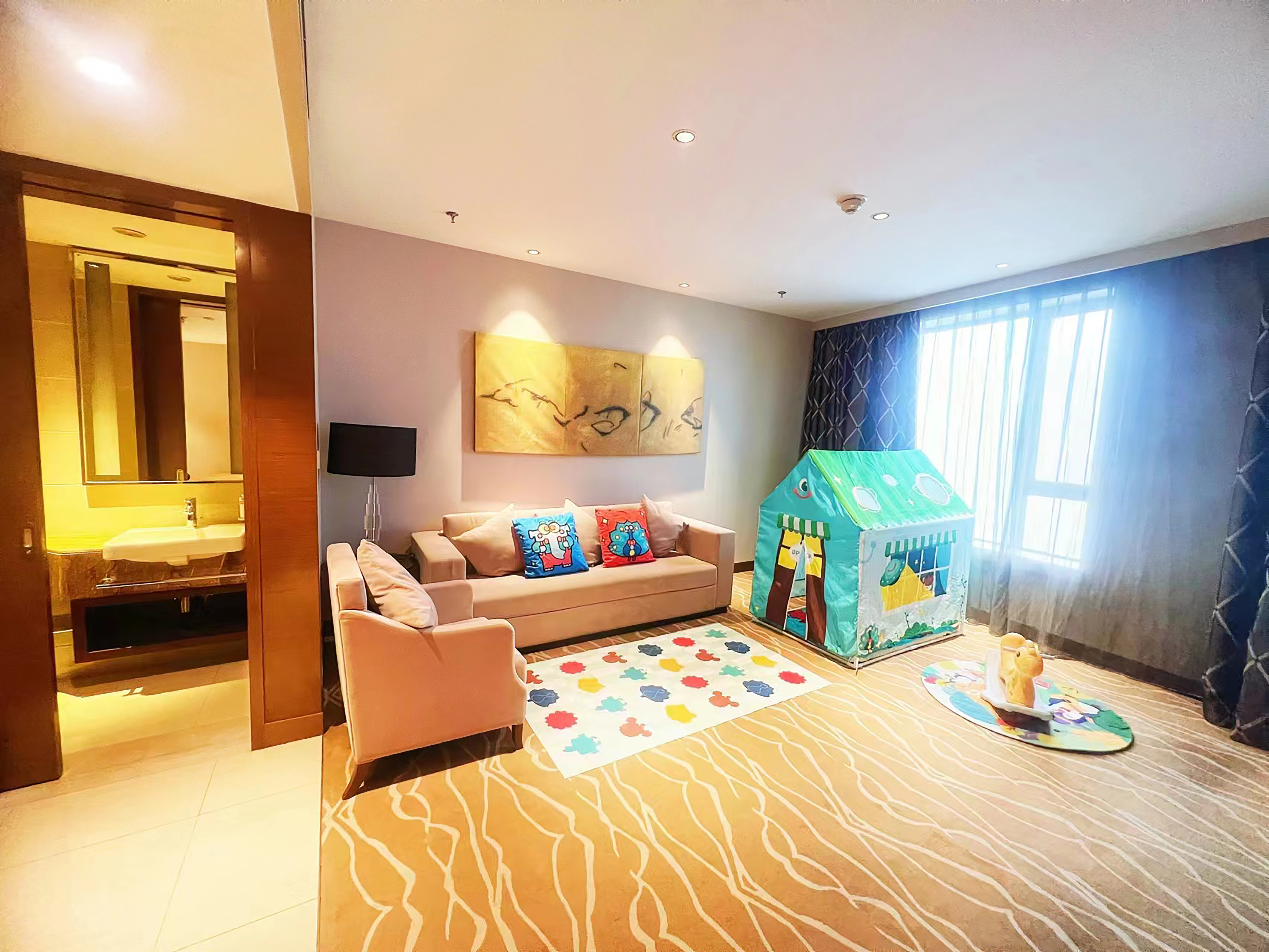 holiday inn panjin aqua city by ihg